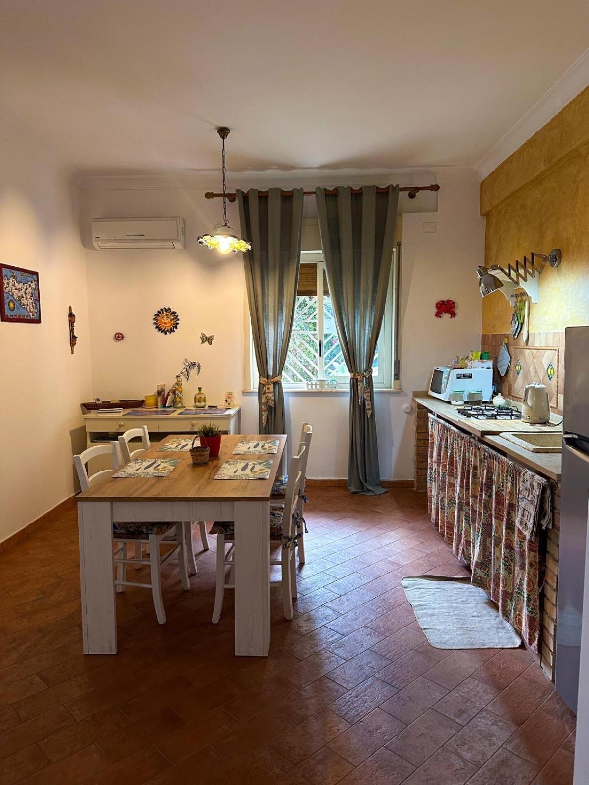La Casetta Di Ro Ro' Agrigento Buitenkant foto